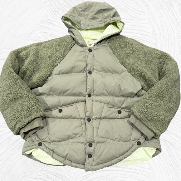 Pilcro Jackets & Blazers - Anthropologie Pilcro‎ Green Swing Puffer Sherpa Jacket Large